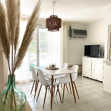 Superbe Cosy Vue Pieds Dans L'eau Cavalaire-sur-Mer