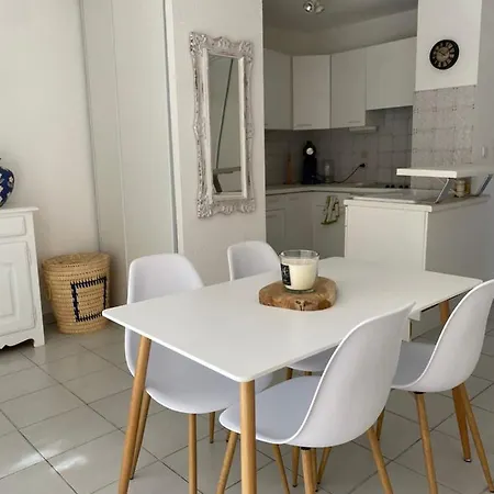 Superbe Cosy Vue Pieds Dans L'eau Apartment *