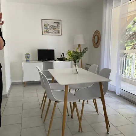 Superbe Cosy Vue Pieds Dans L'eau Apartment *